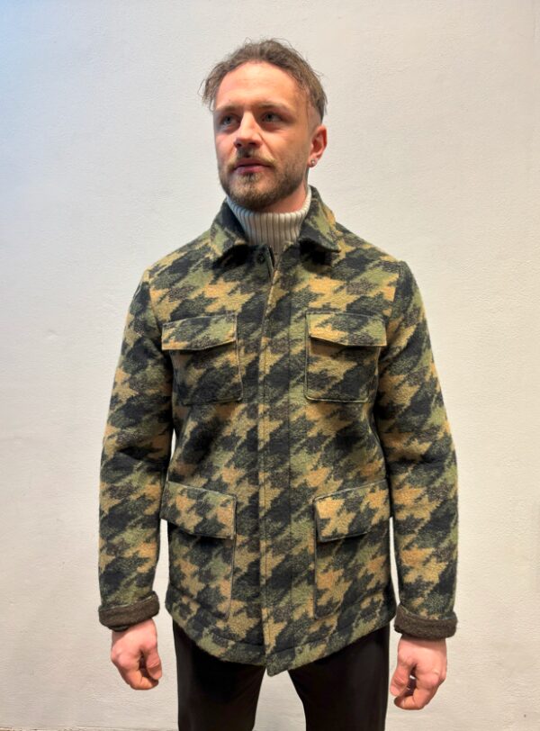 QB24 – OVER SHIRT CAMOU UNICO