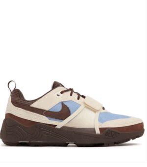 NIKE – ZOOM FIELD MORO
