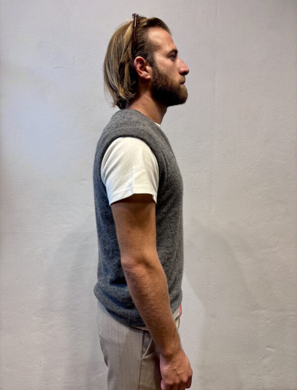 AMARANTO – GILET V GRIGIO