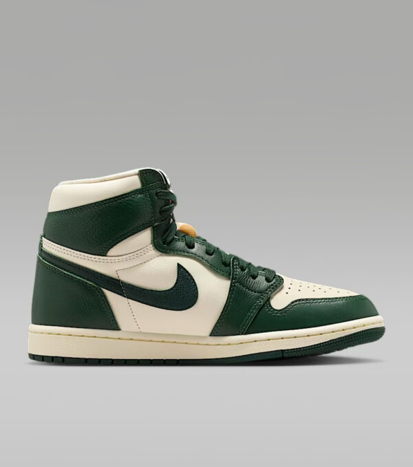 NIKE – FD2596 101 VERDE