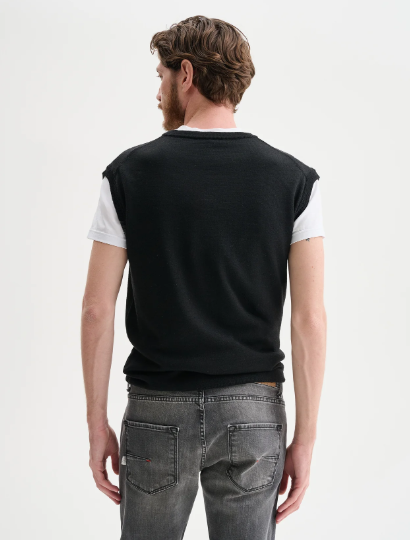 QB24 - GILET GIROCOLLO NERO QB24 – GILET GIROCOLLO NERO