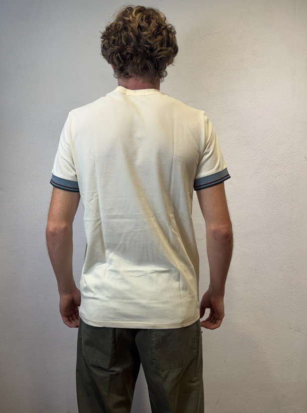 FRED PERRY - T-SHIRT PIQUET M/M ECRU FRED PERRY – T-SHIRT PIQUET M/M ECRU