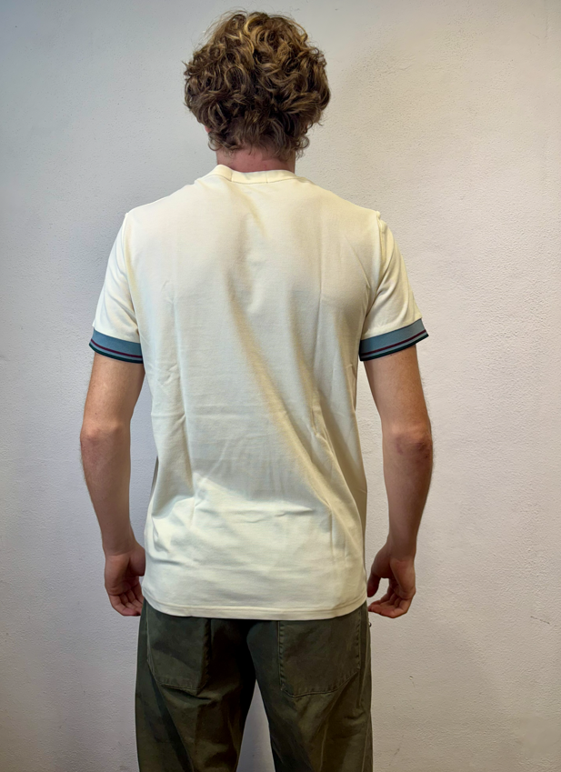 FRED PERRY - T-SHIRT PIQUET M/M ECRU FRED PERRY – T-SHIRT PIQUET M/M ECRU