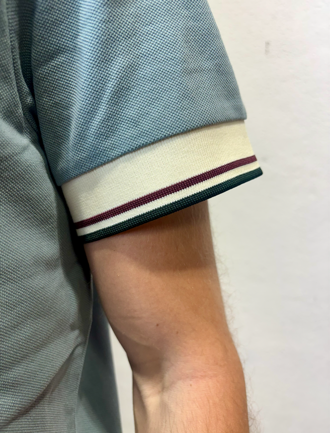 FRED PERRY - T-SHIRT PIQUET M/M CELESTE FRED PERRY – T-SHIRT PIQUET M/M CELESTE