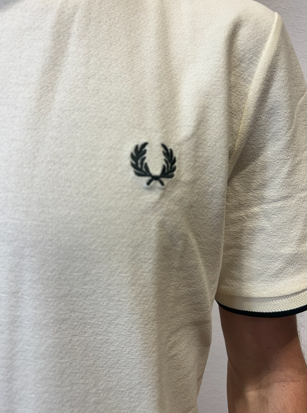 FRED PERRY - T-SHIRT CREPE M/M ECRU FRED PERRY – T-SHIRT CREPE M/M ECRU