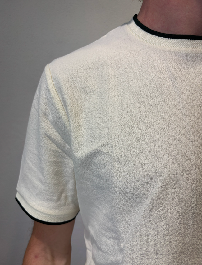 FRED PERRY - T-SHIRT CREPE M/M ECRU FRED PERRY – T-SHIRT CREPE M/M ECRU