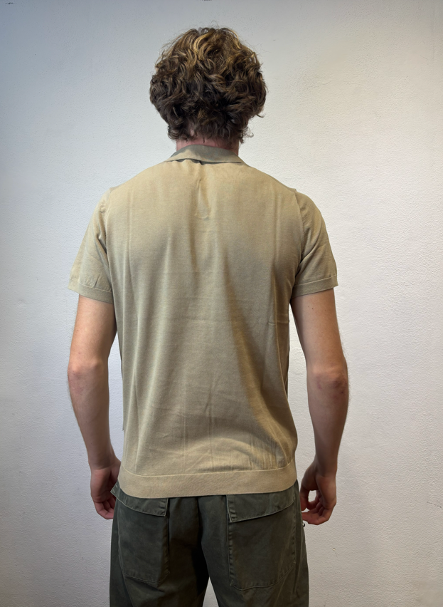 PEOPLE OF SHIBUYA - POLO SCOLLO V SABBIA PEOPLE OF SHIBUYA – POLO SCOLLO V SABBIA