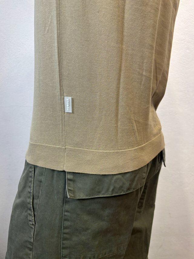 PEOPLE OF SHIBUYA - POLO SCOLLO V SABBIA PEOPLE OF SHIBUYA – POLO SCOLLO V SABBIA