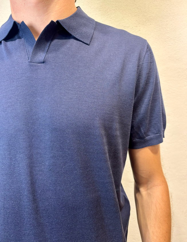 PEOPLE OF SHIBUYA - POLO SCOLLO V BLU PEOPLE OF SHIBUYA – POLO SCOLLO V BLU