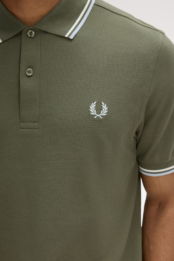 FRED PERRY - POLO M/M BORDINO VERDE FRED PERRY – POLO M/M BORDINO VERDE