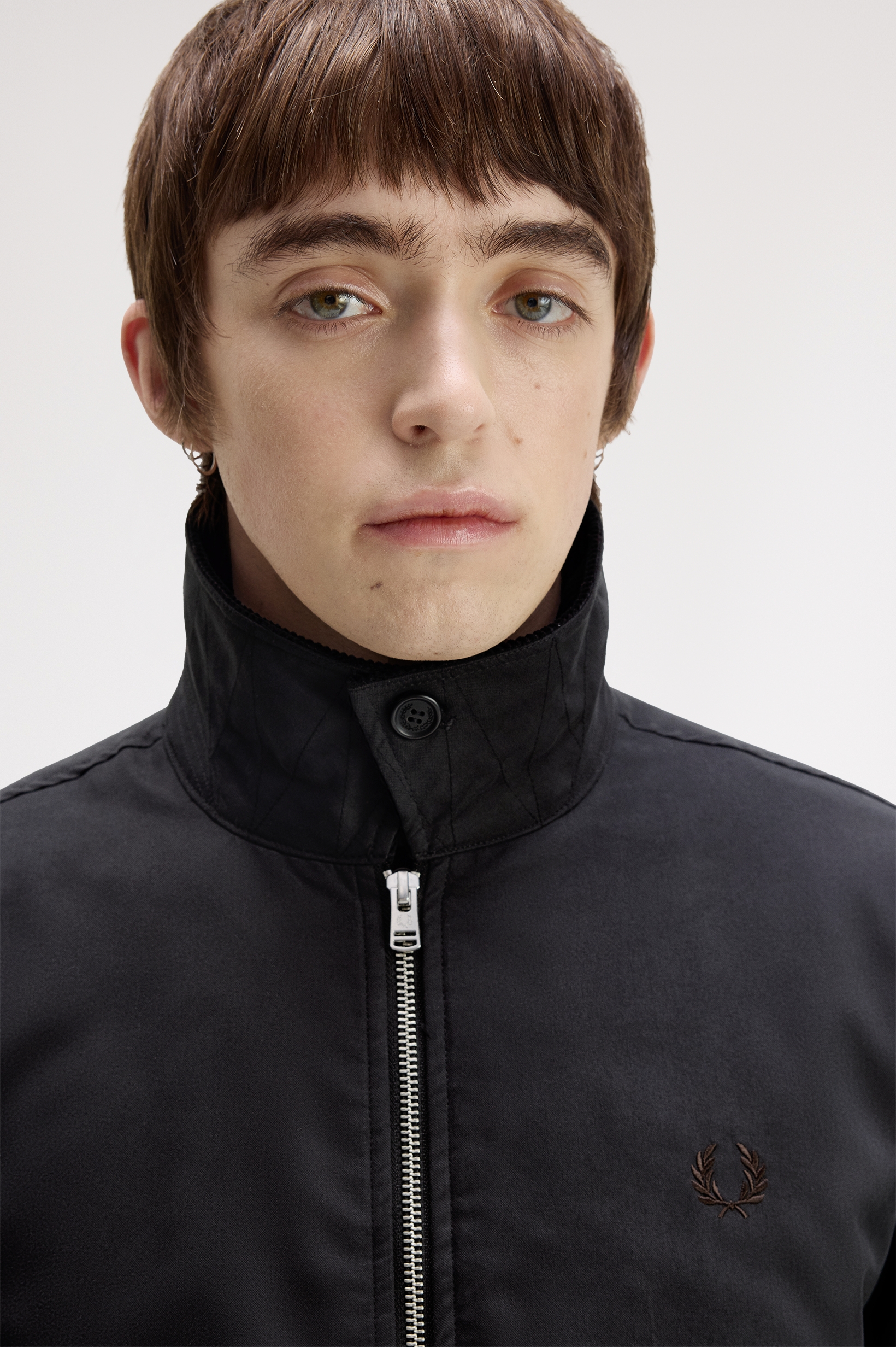 FRED PERRY - BOMBER COLLO VELLUTO NERO FRED PERRY – BOMBER COLLO VELLUTO NERO