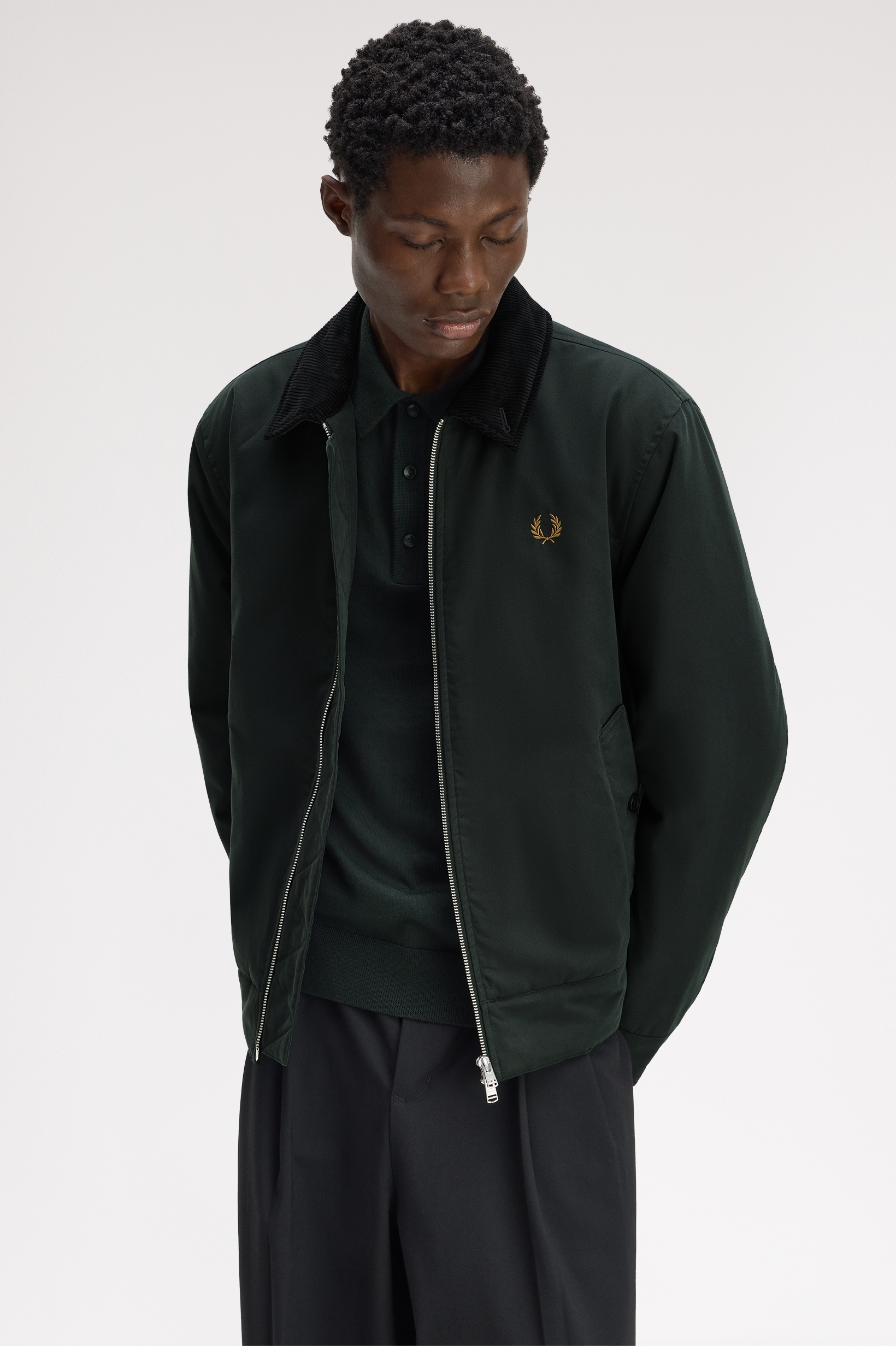 FRED PERRY - BOMBER COLLO VELLUTO MILITARE FRED PERRY – BOMBER COLLO VELLUTO MILITARE