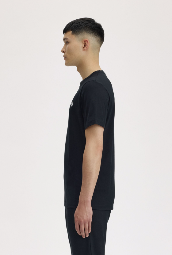 FRED PERRY - T-SHIRT BASIC NERO FRED PERRY – T-SHIRT BASIC NERO