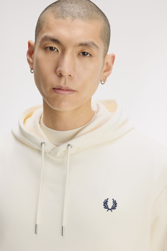 FRED PERRY - FELPA CAPPUCCIO PANNA FRED PERRY – FELPA CAPPUCCIO PANNA