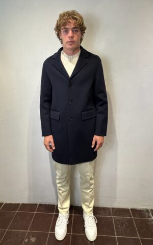 AMARANTO – CAPPOTTO CORTO BLU