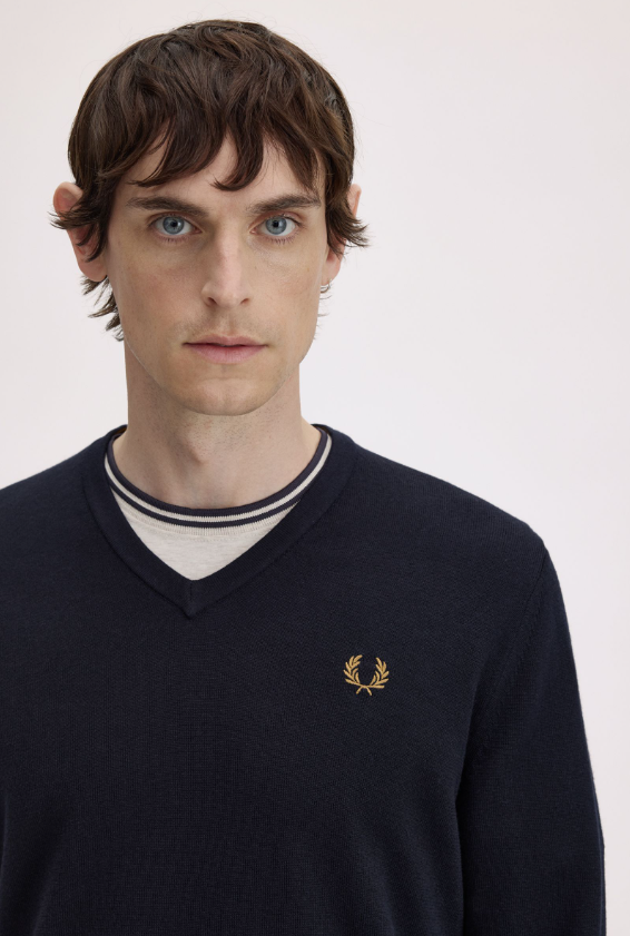 FRED PERRY - SCOLLO V MERINOS BLU FRED PERRY – SCOLLO V MERINOS BLU